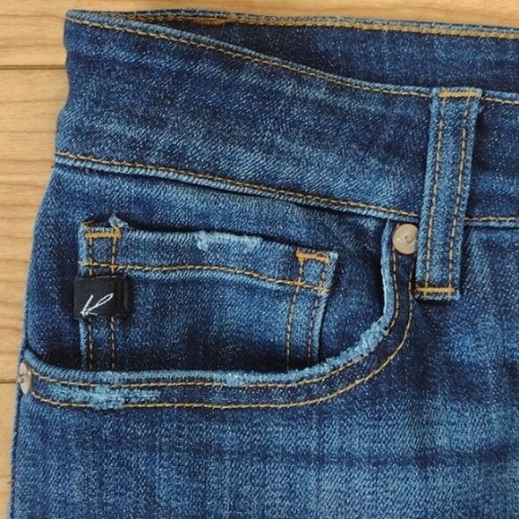 KanCan Medium Wash Denim Jeans Size 11/29 - Picture 4 of 11